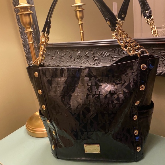 MK Handbag - Picture 2 of 16